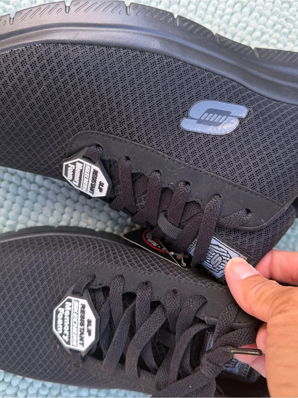 Skechers Men’s size 11 Black Slip-Resistant Memory Foam Athletic Shoes! New! - Picture 10 of 10